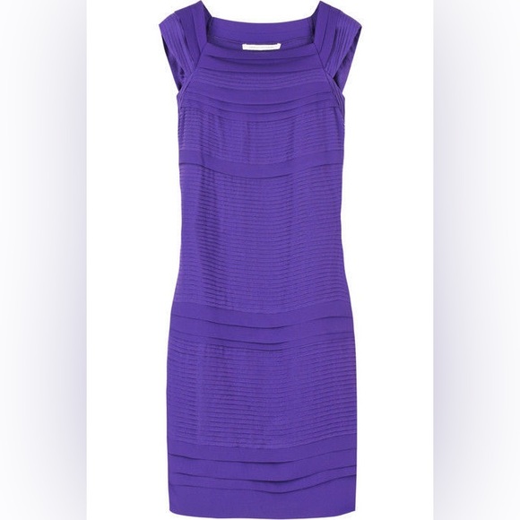 Diane Von Furstenberg Dresses & Skirts - Diane Von Furstenberg DVF | Silk Pleated ‘Merle’ Dress - Size 6